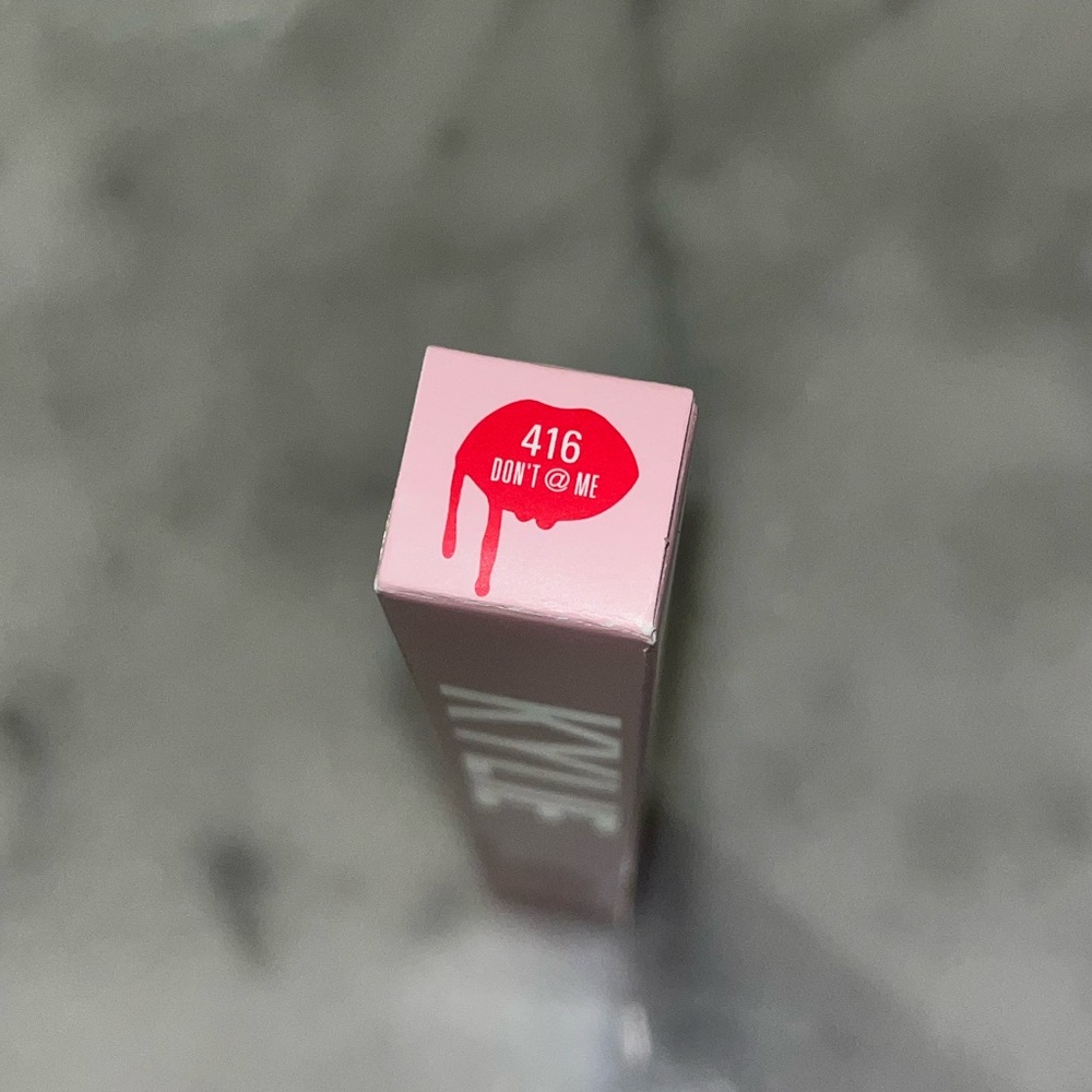 NWT Kylie Cosmetics Lip Shine Lacquer - Picture 2 of 3